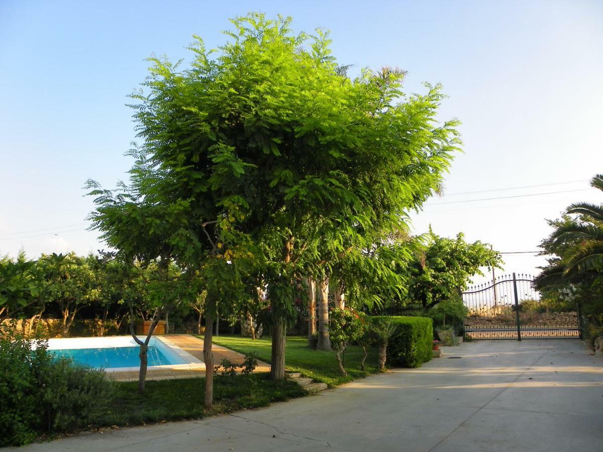 Dabbanna Guest House Chiaramonte Gulfi Exterior photo